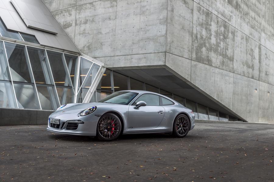  Porsche 911 Carrera 4 GTS Coupe 2014 года  (фото 17 из 21)